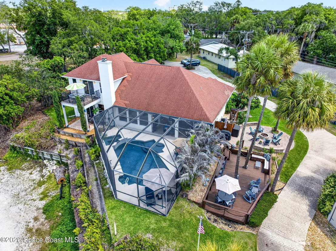 Photo of 583 Young Street