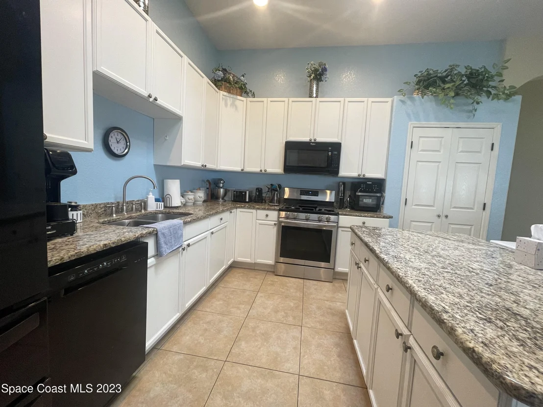 Photo of 471 Carley Lane