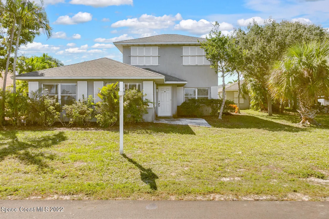 Photo of 2922 Riverview Drive