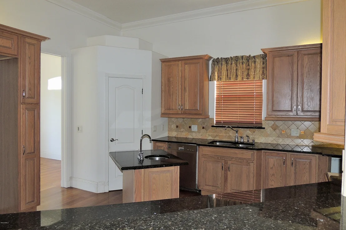 Photo of 1120 NE Riviera Drive