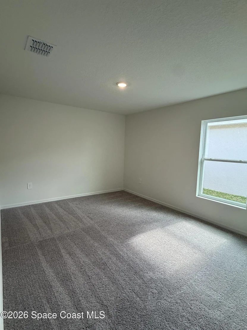 Photo of 962 SW Richmond Circle SW