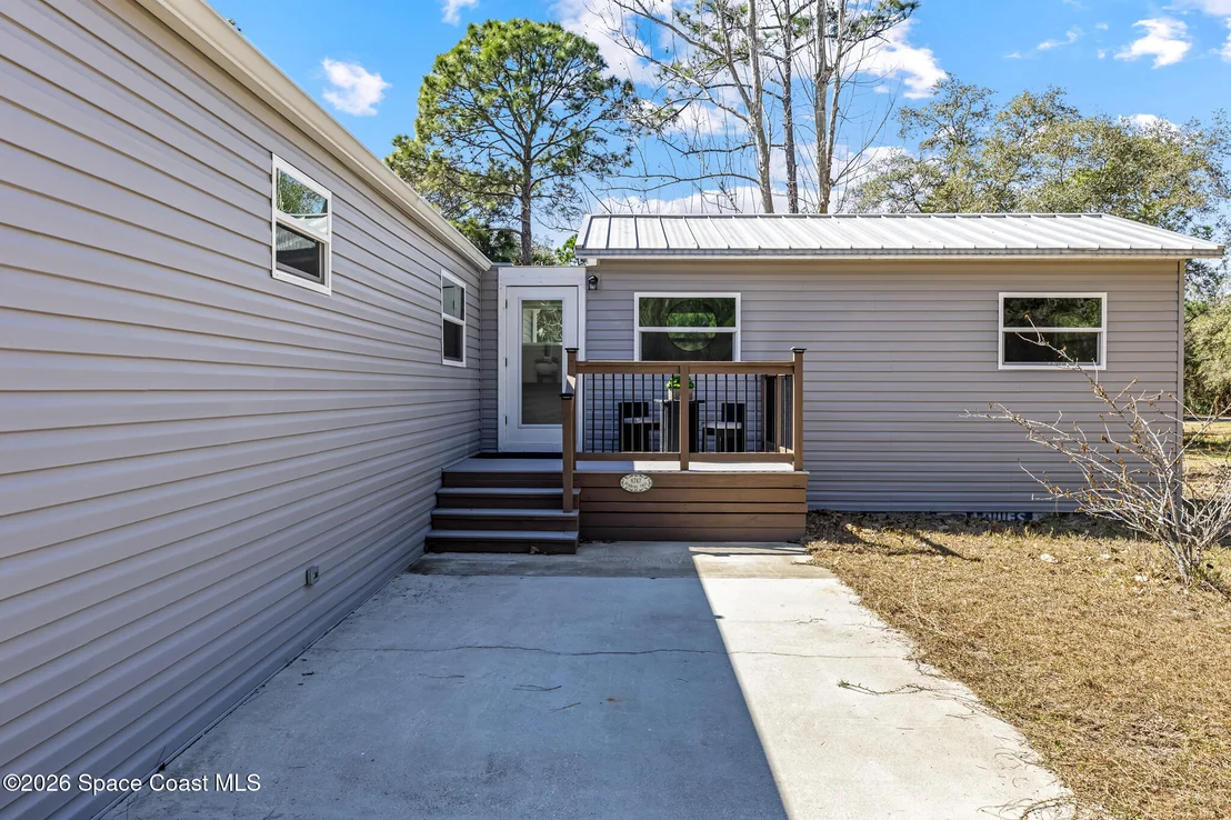 Photo of 6747 Burning Tree Avenue