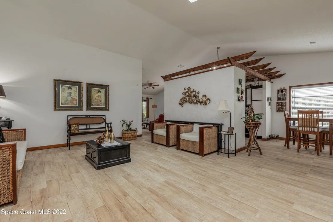 Photo of 1747 Clover Circle