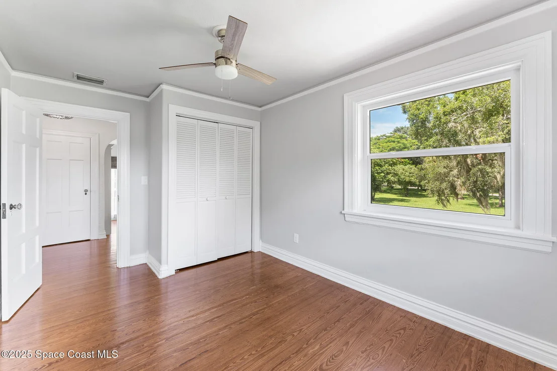 Photo of 121 Circle Drive