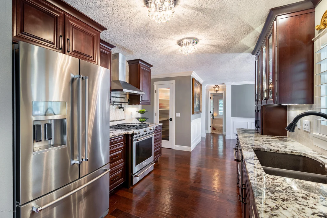 Photo of 413 Riverview Lane