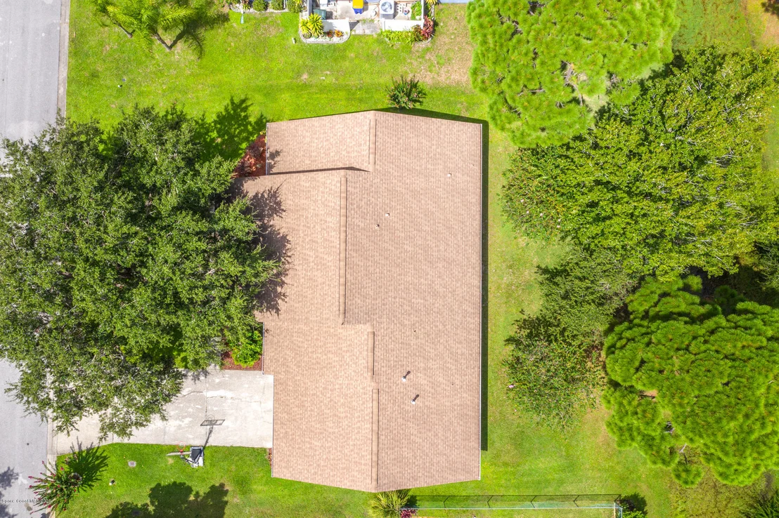 Photo of 1074 Red Bud Circle