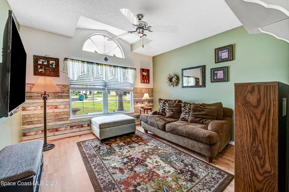 Photo of 6830 Whitetail Court