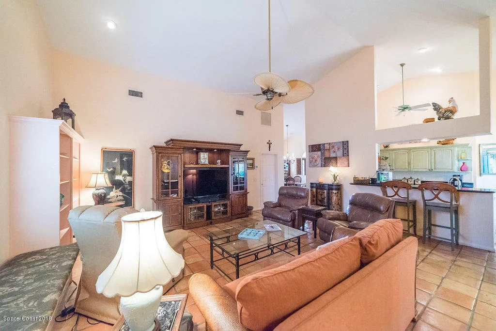 Photo of 207 Ivory Drive