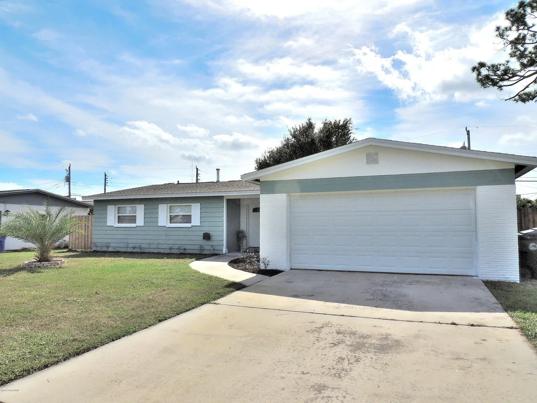 Photo of 991 Nagle Drive