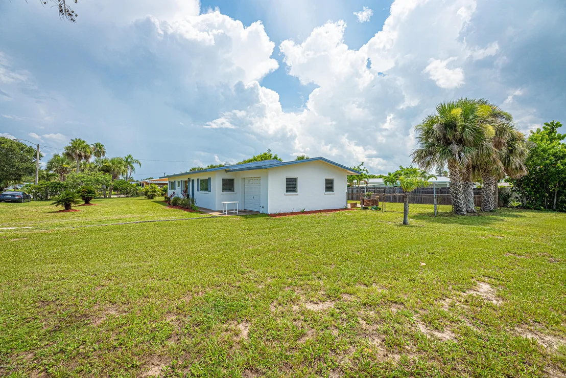 Photo of 2355 Sunset Avenue