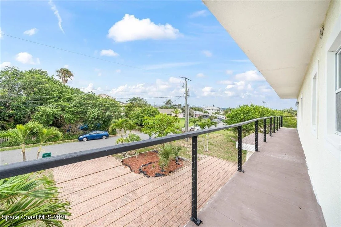 Photo of 5135 Palm Drive