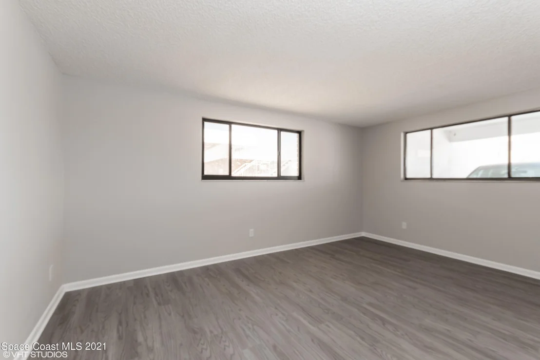 Photo of Unit D1 at 5000 Ocean Beach Boulevard