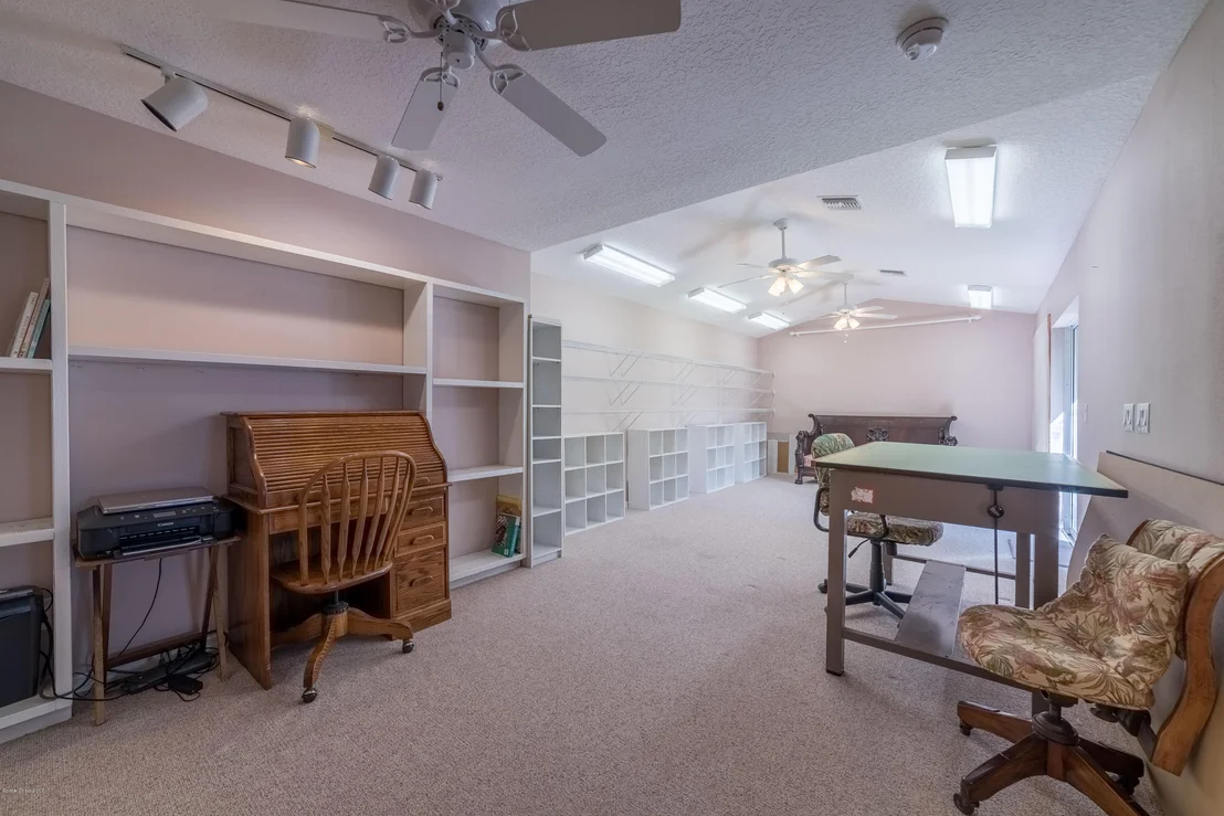 Photo of 1507 Meadowbrook Road NE