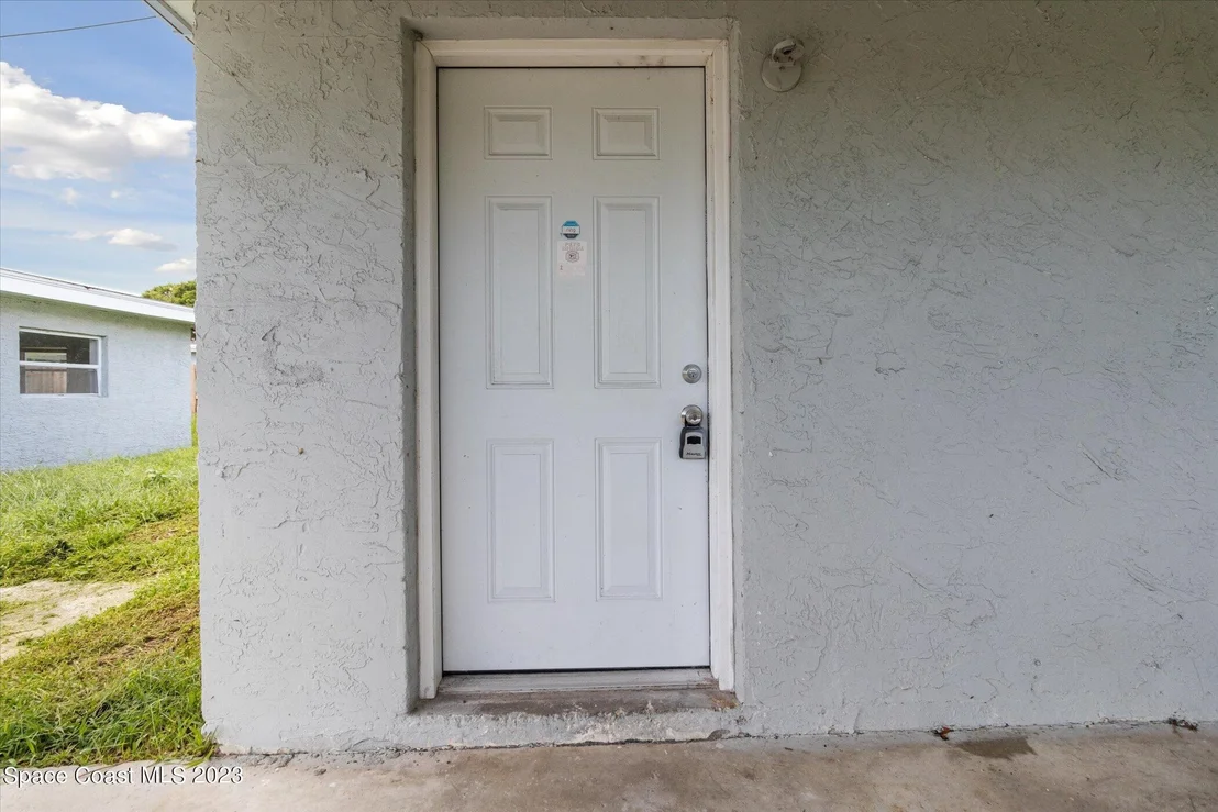 Photo of 3104 Swift Street