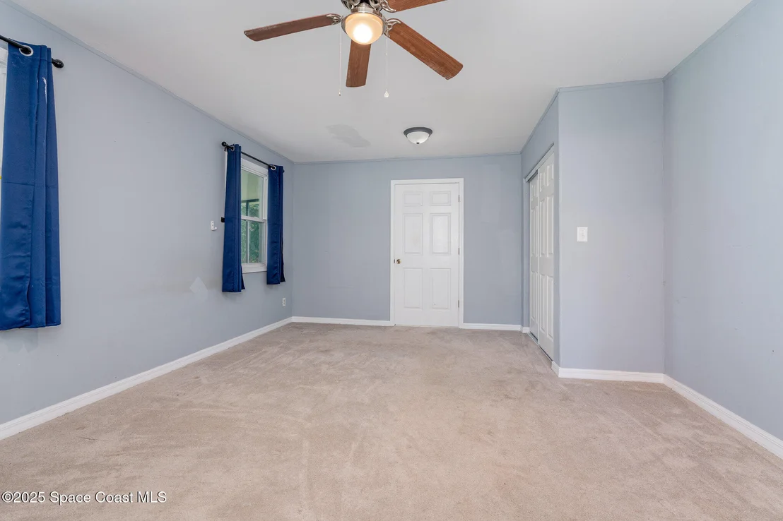 Photo of 190 Stephenson Drive NE