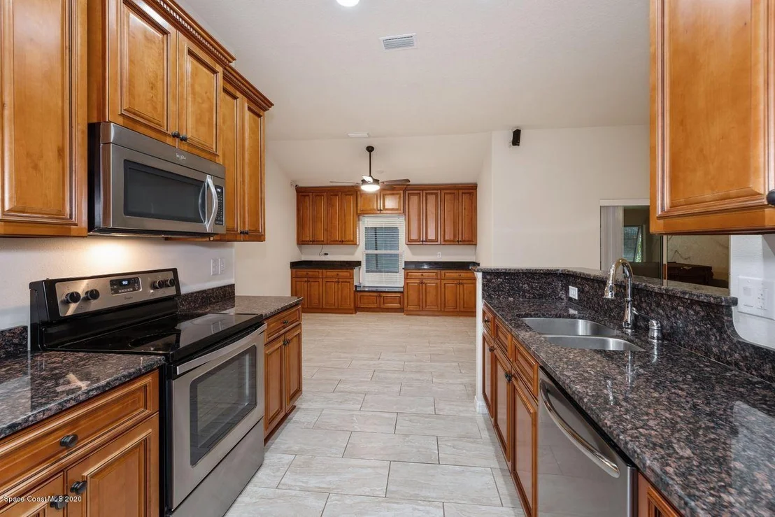 Photo of 110 Palm Circle