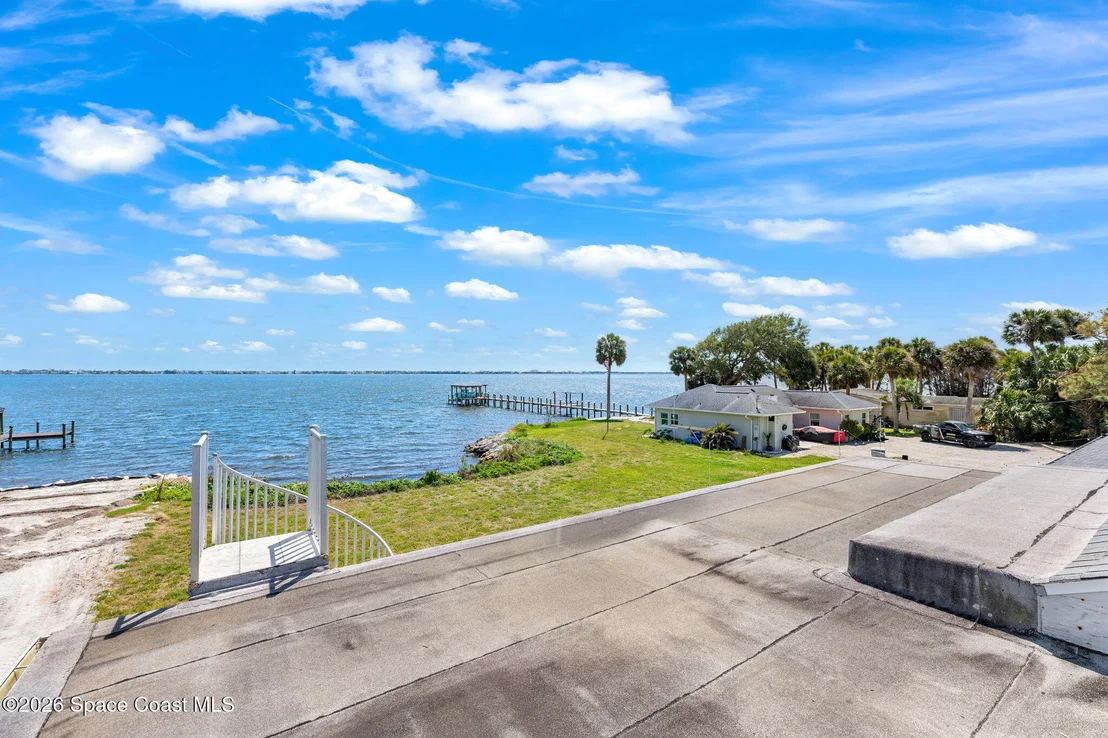 Photo of 2729 Pineapple Avenue