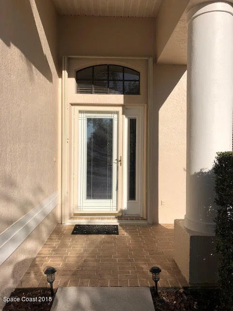 Photo of 5887 Arlington Circle
