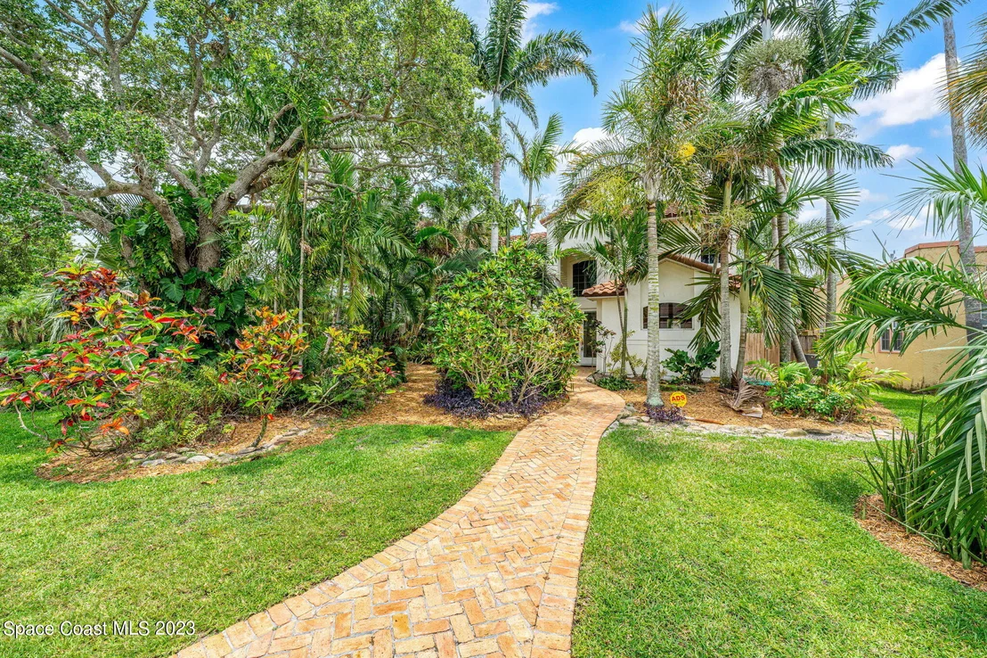 Photo of 301 Miami Avenue