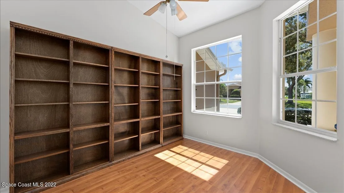 Photo of 5947 Newbury Circle