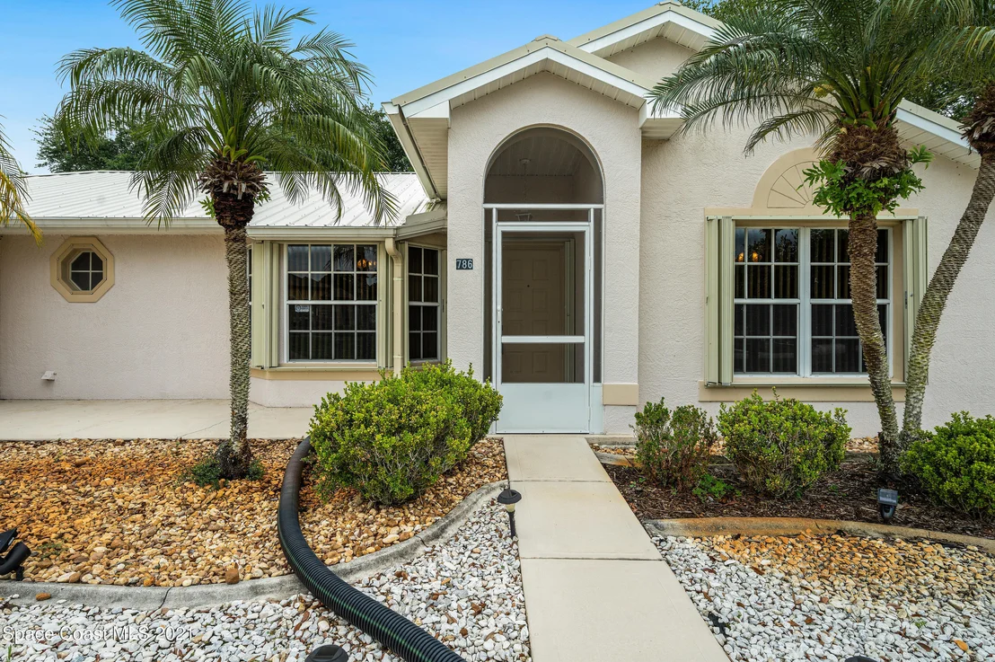 Photo of 786 Seven Gables Circle SE