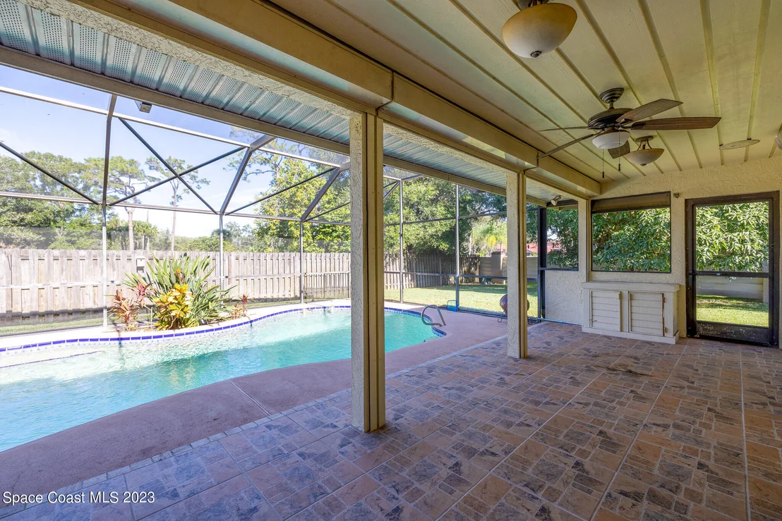 Photo of 2288 Hamlet Drive