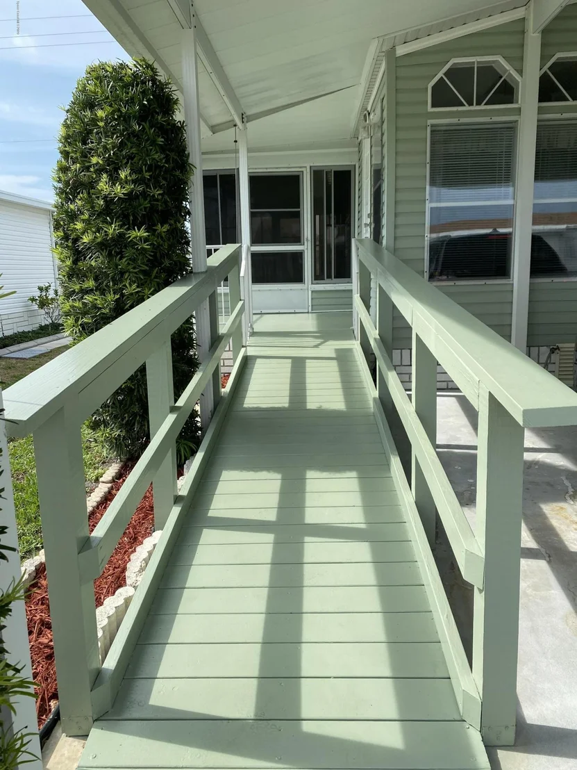 Photo of 5483 Bannock Street