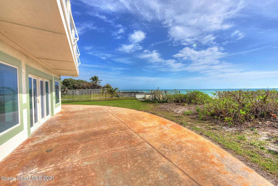 Photo of 2055 N Highway A1a
