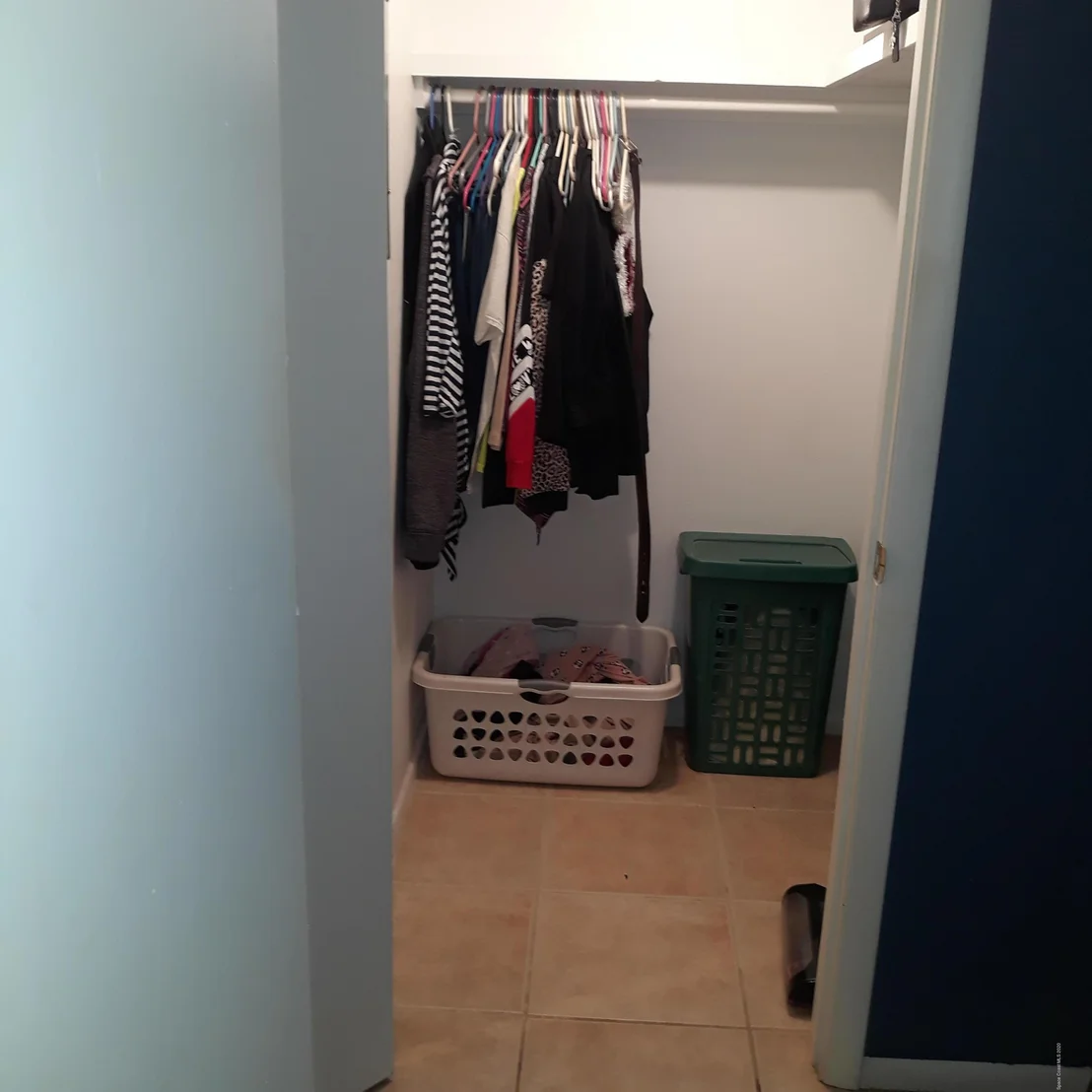 Photo of 954 Darwin Lane NE