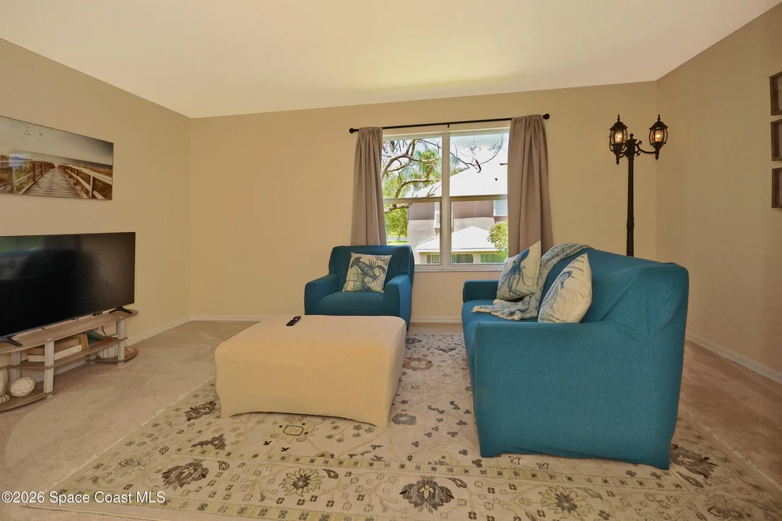 Photo of 394 Tunbridge Drive