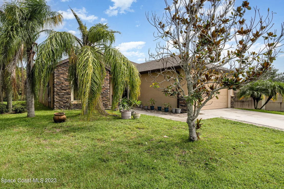 Photo of 1400 Scout Drive