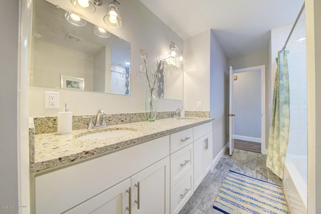 Photo of 1114 Seminole Drive