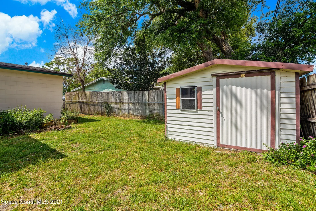 Photo of 934 Kings Post Road