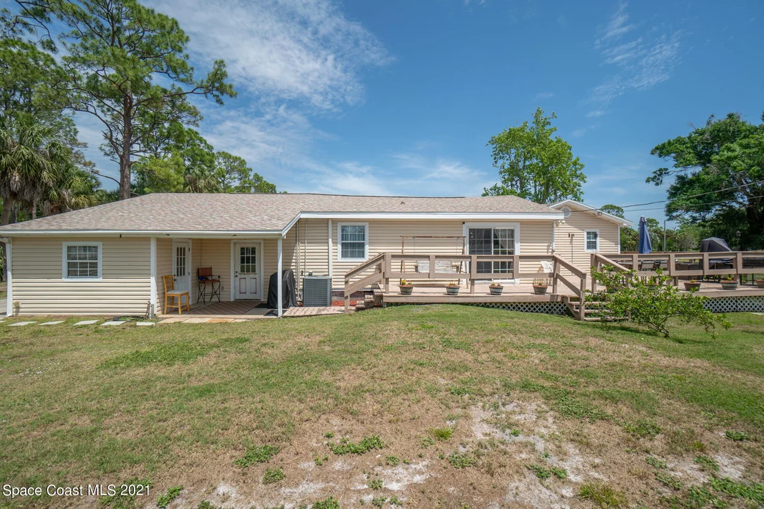 Photo of 3635 Hield Road
