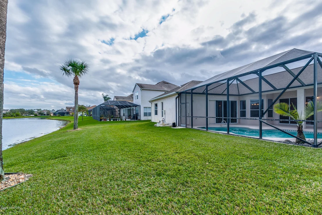 Photo of 3637 Peninsula Circle