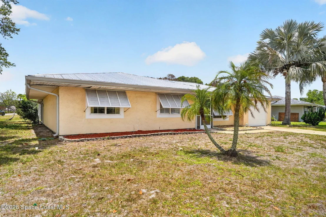 Photo of 1340 Mariposa Drive NE