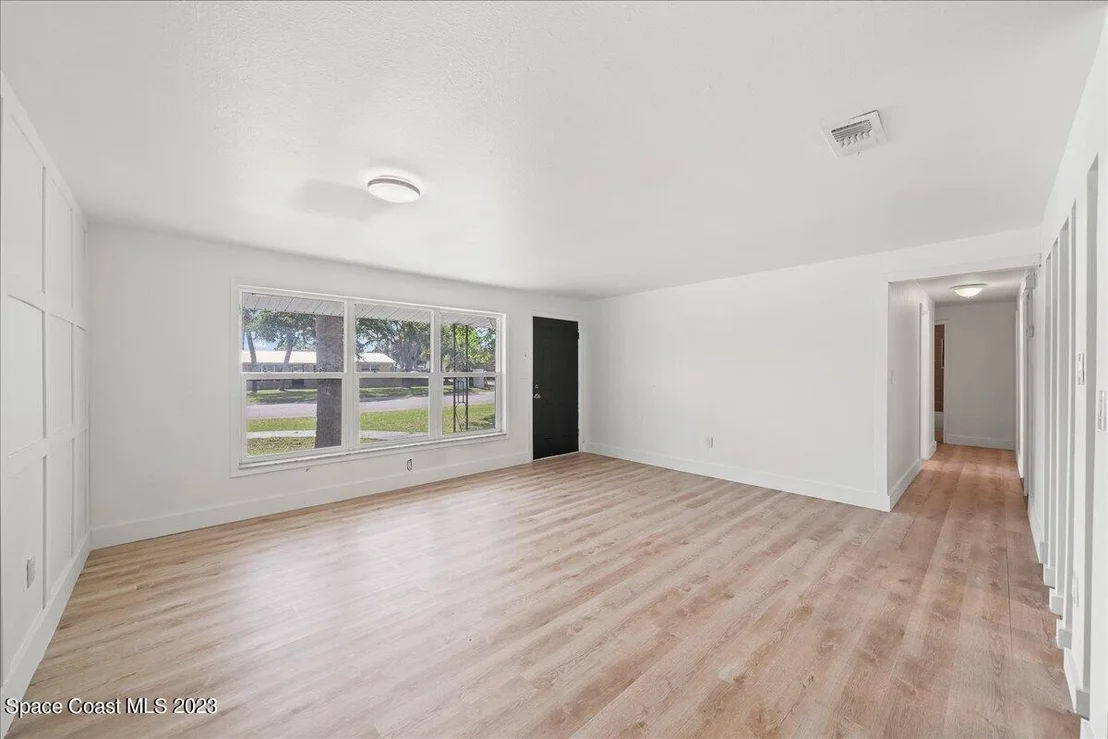Photo of 1684 Mosswood Drive