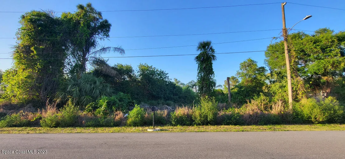 Photo of 6332 Dearman Street