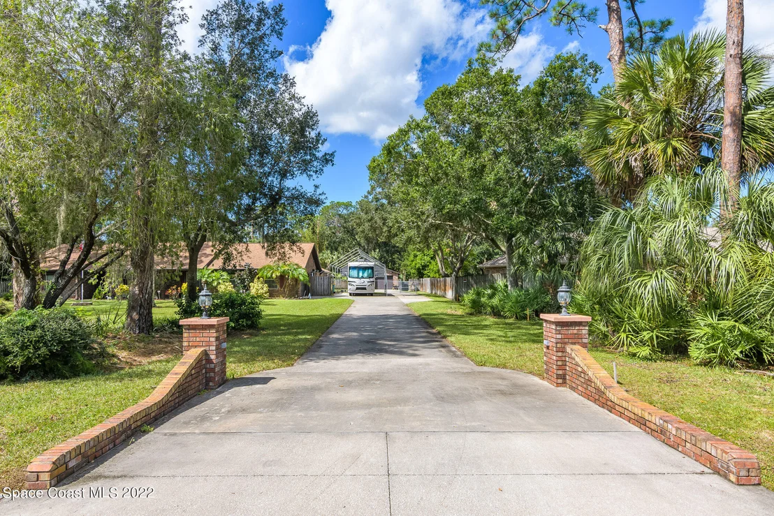 Photo of 3460 Willowwood Drive