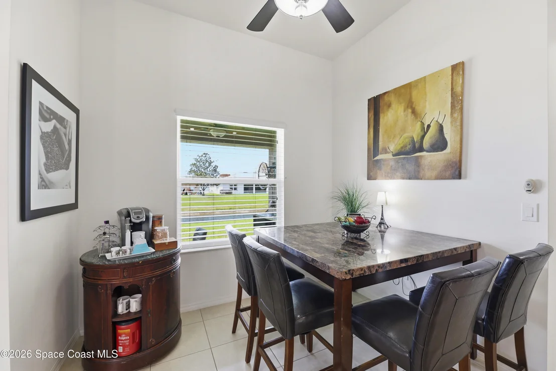 Photo of 1121 Morgan Circle NE
