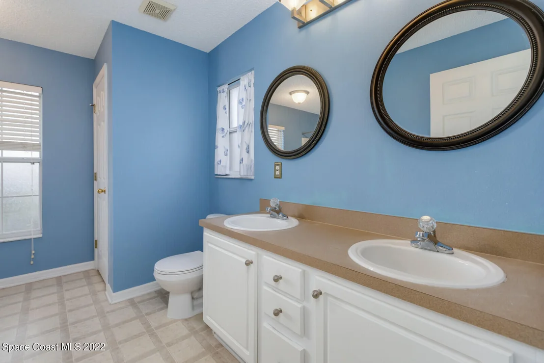 Photo of 2491 Stratford Pointe Drive