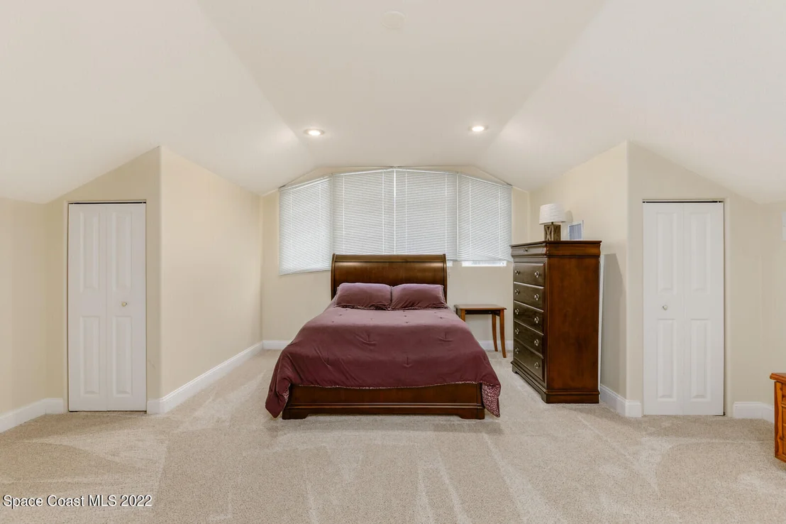 Photo of 218 Waterside Drive