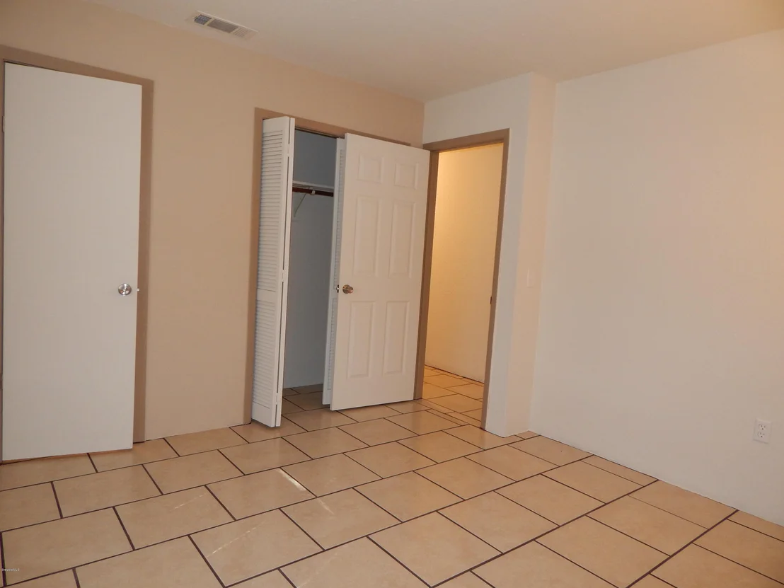 Photo of 960 SE Ithaca Avenue