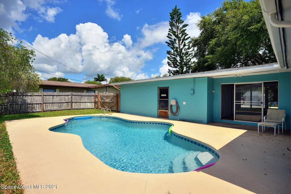 Photo of 555 Cinnamon Drive