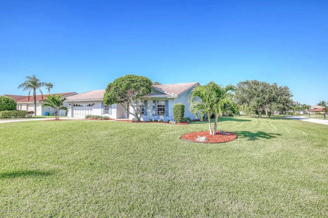 Photo of 480 Red Sail Way