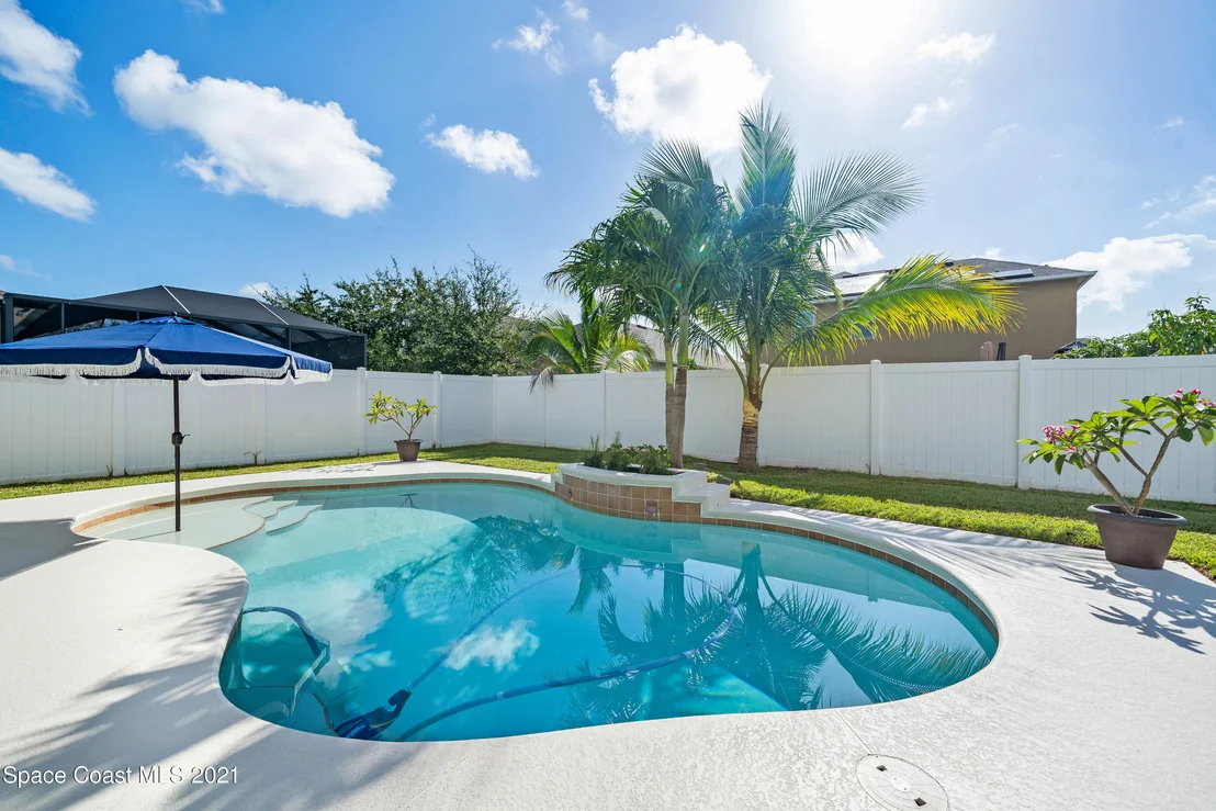 Photo of 1825 Litchfield Drive