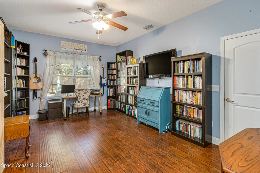 Photo of 2383 Merlin Drive