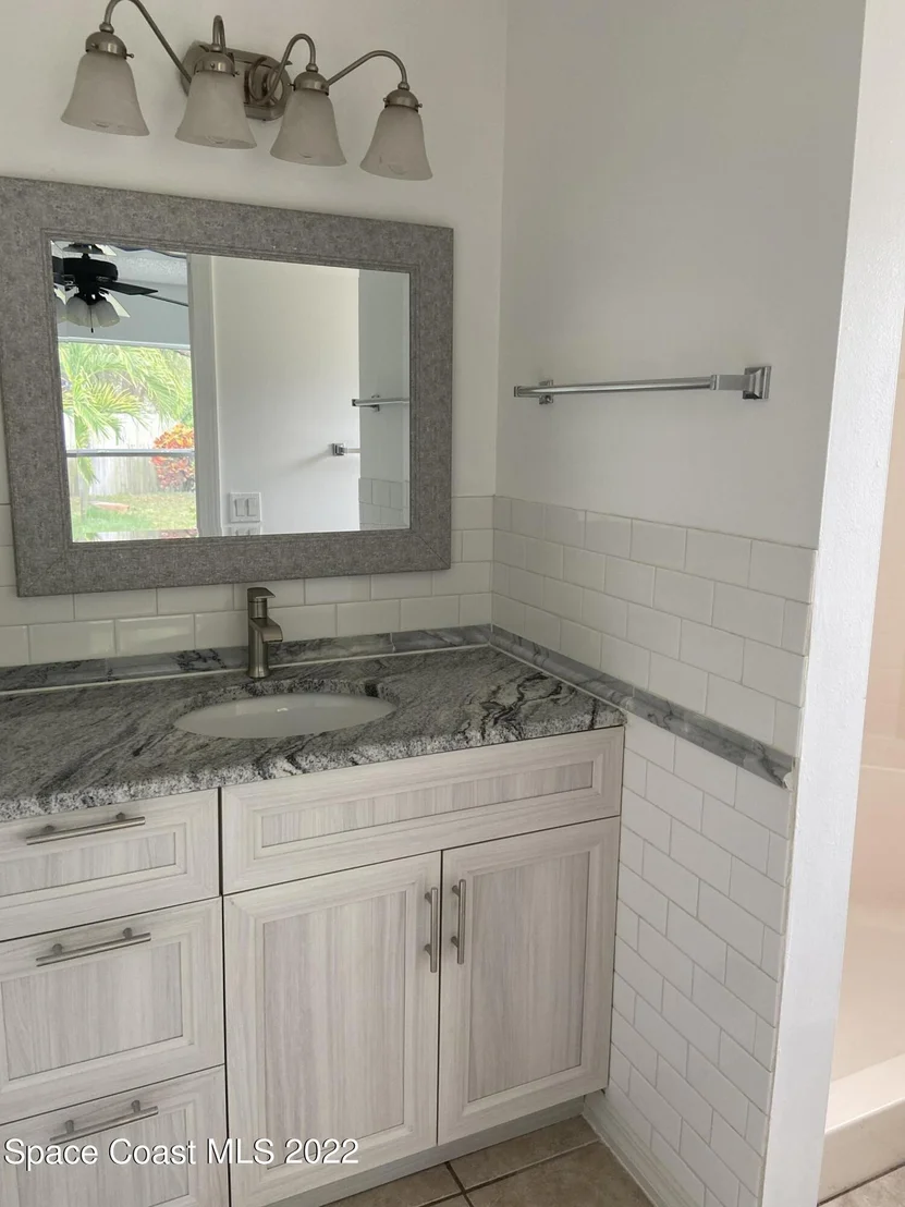 Photo of 2101 Lansing Street