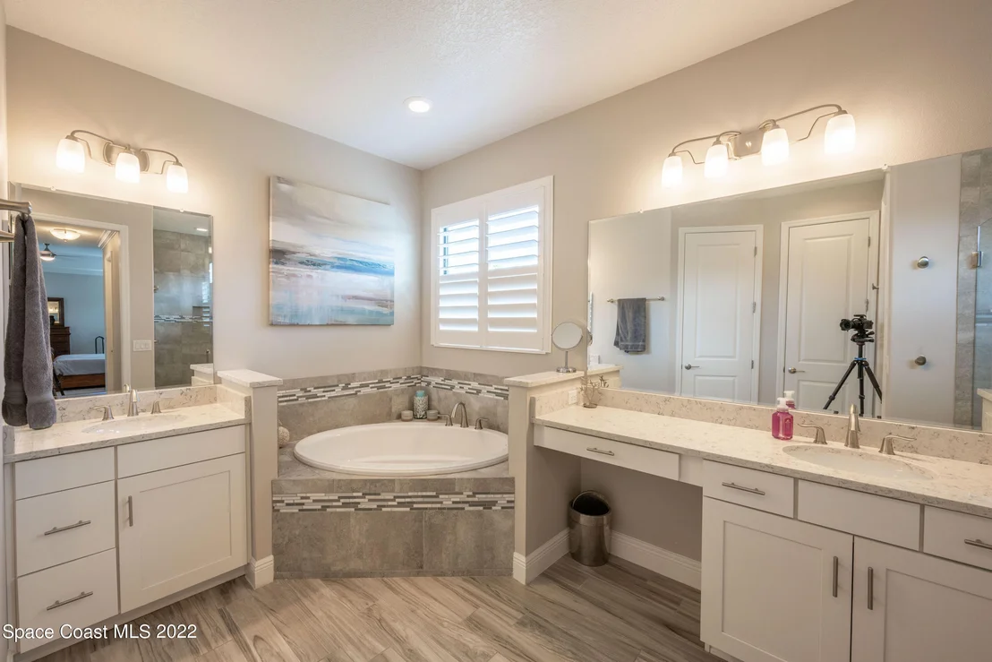 Photo of 7696 Wyndham Drive