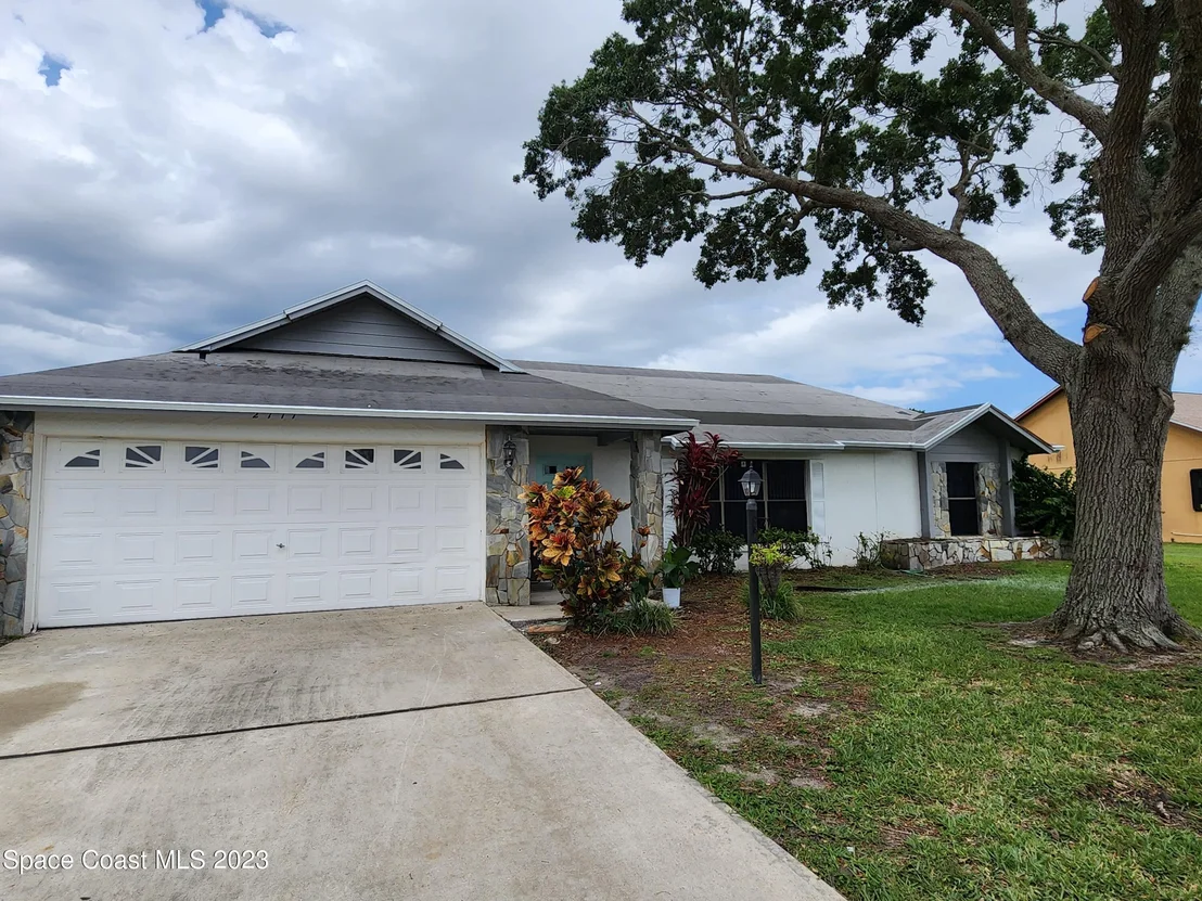 Photo of 2777 Nobility Avenue